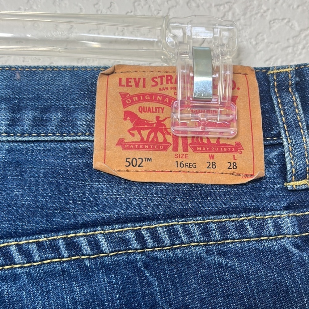 Levi's Denim Jean Regular Taper Distressed Blue size 16 - Picture 7 of 12